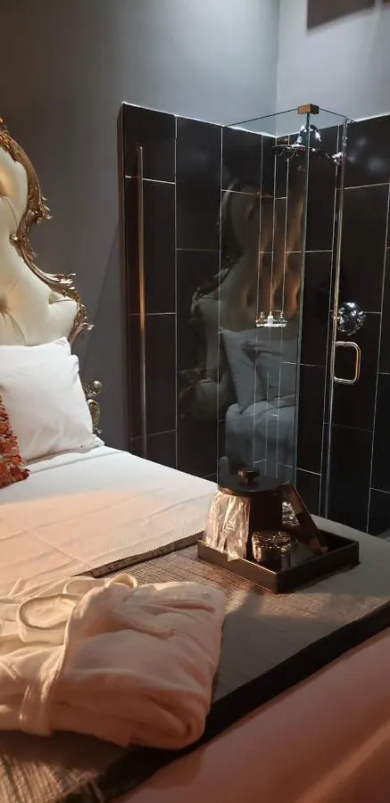 Vu Guesthouse Louisville