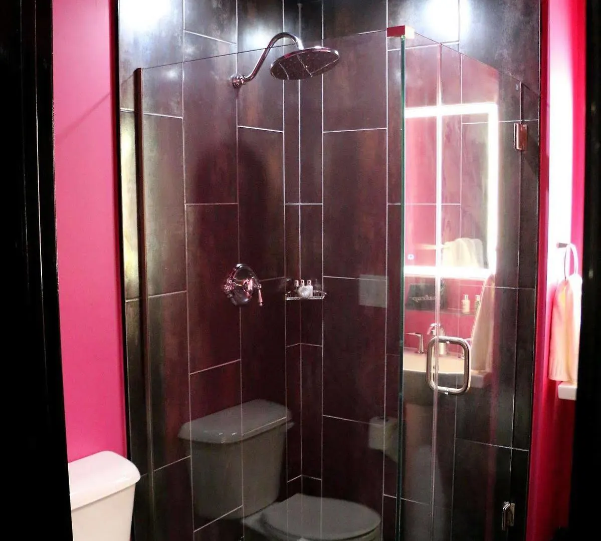 Vu Guesthouse Louisville Otel
